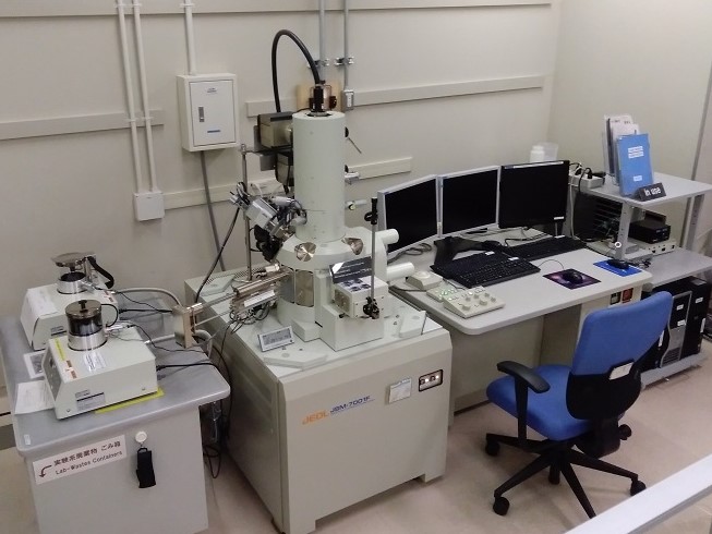 ショットキー電界放出型走査電子顕微鏡（JSM-7001F）